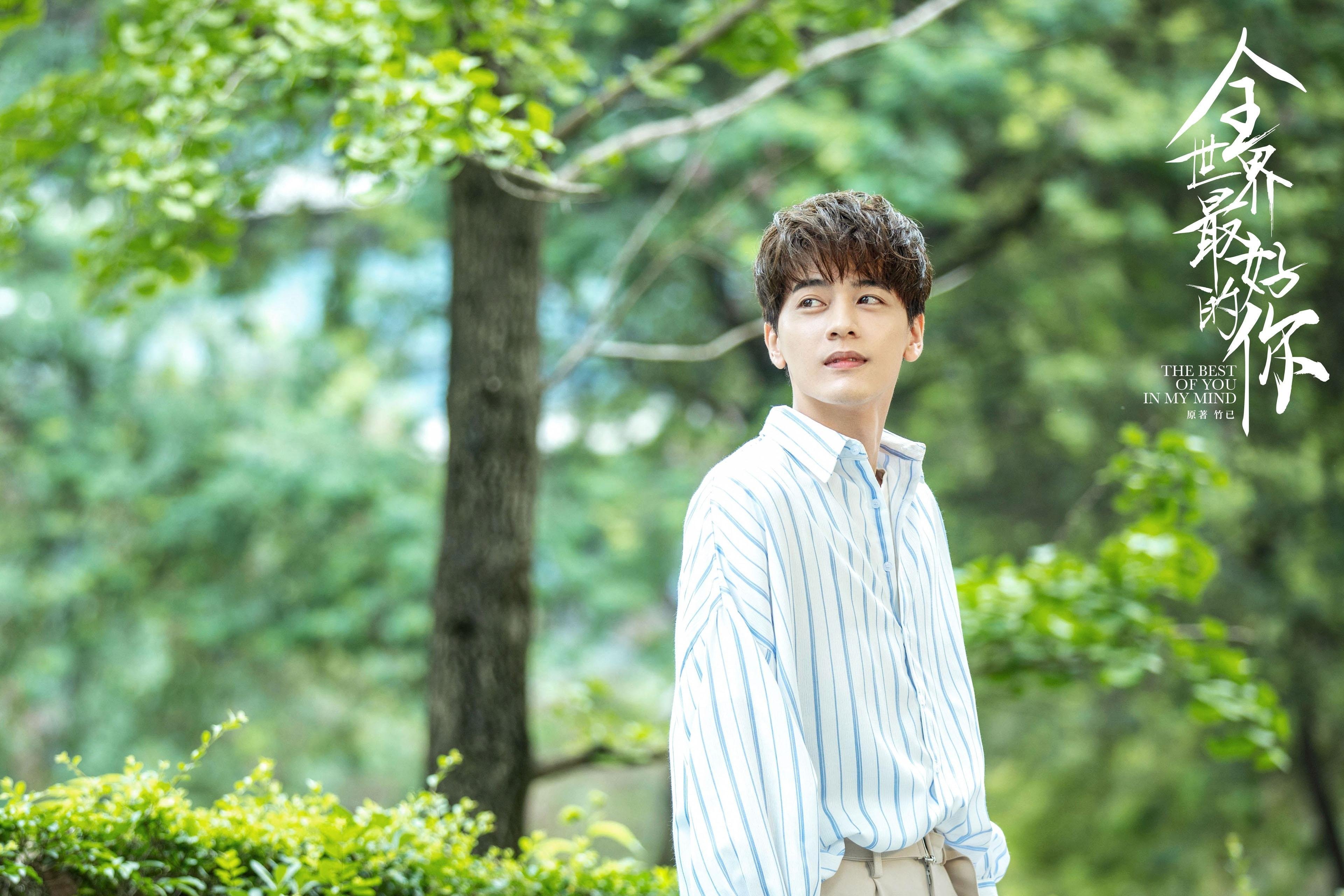 绿茵魔术师与绝境狂澜，足球永不熄灭的魔力