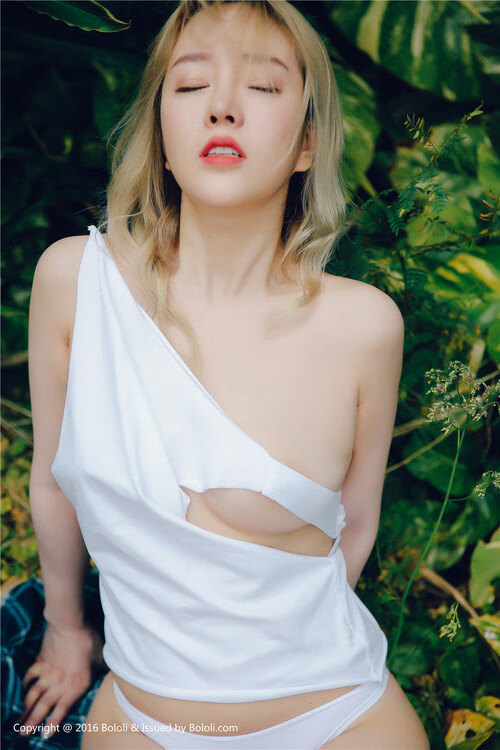 沙漠玫瑰与暹罗热浪，当萨卡用英伦节拍奏响亚洲足球新序曲